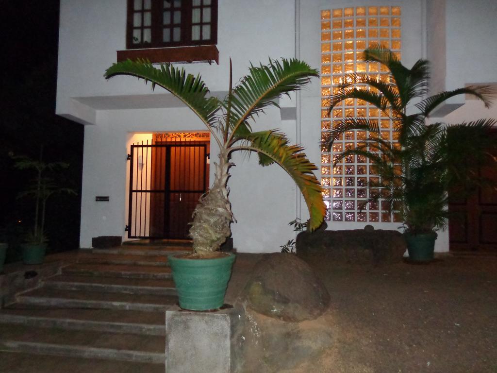 Banda Casa, Канді Екстер'єр фото