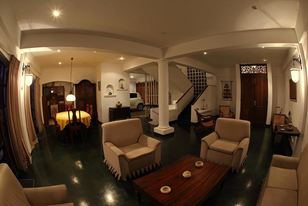 Banda Casa, Канді Екстер'єр фото