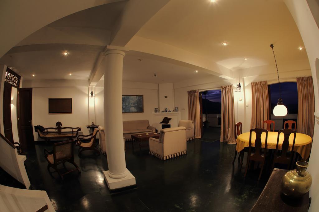 Banda Casa, Канді Екстер'єр фото